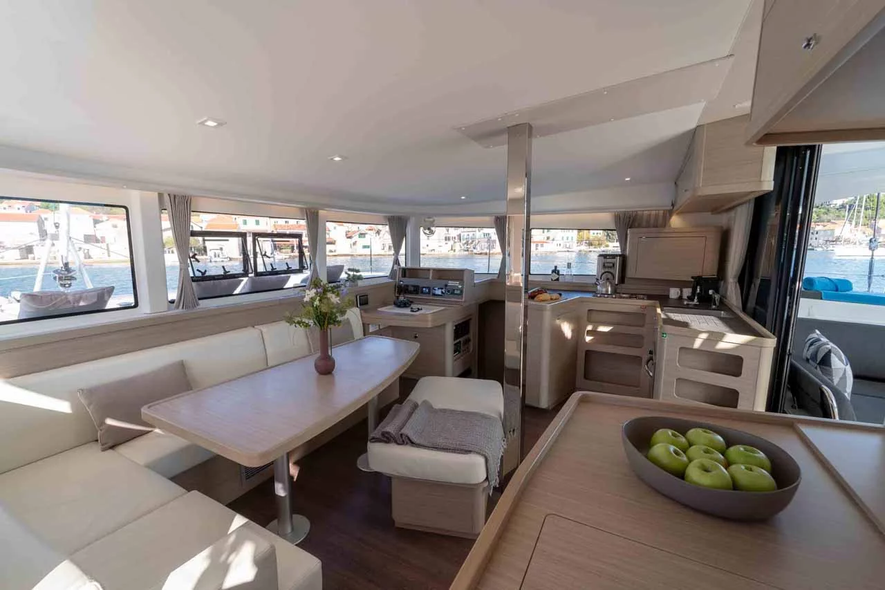 Lagoon 42 - 4 + 2 cab. (Mare Sunce)  - 19