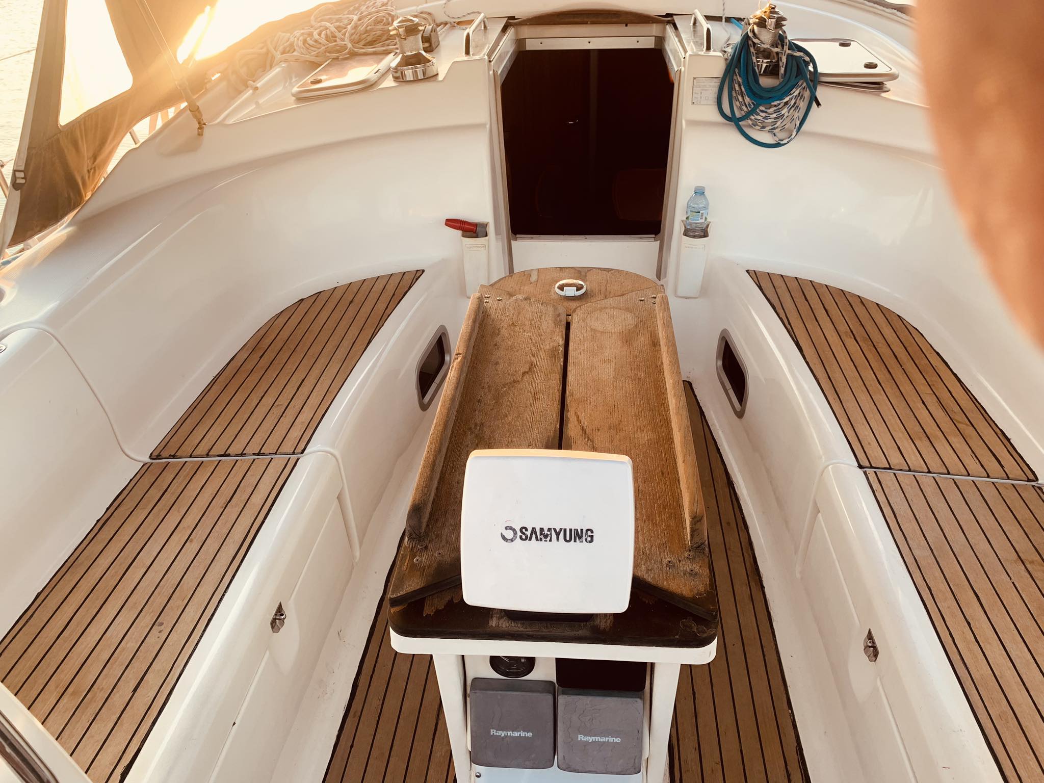 Photo #8 - Bavaria 42 Cruiser (Okeanis) en Salamina - 38816