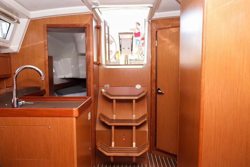 Bavaria Cruiser 34 (Aria)  - 8