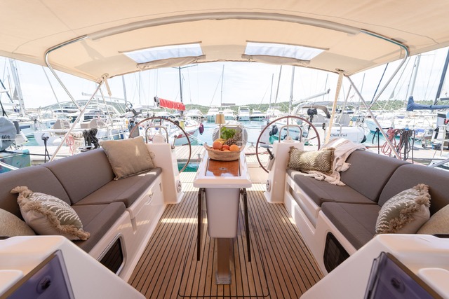 Dufour 460 GL — photo 10