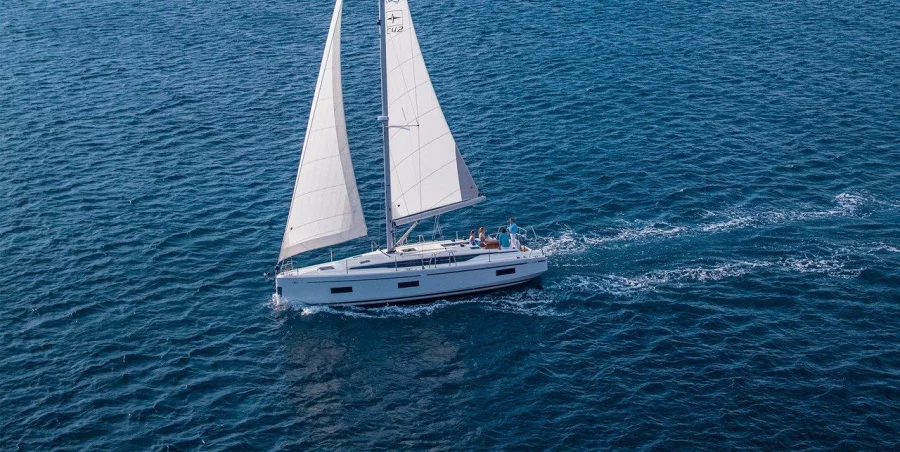 Bavaria C42 (Auka)  - 4