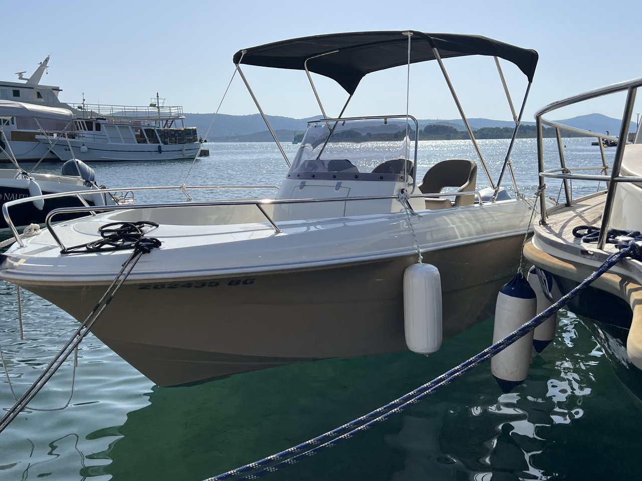 Photo #1 - Atlantic Marine 530 (Atlantic Marine 530 - beige) in Biograd - 38844