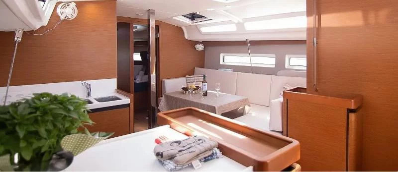 Sun Odyssey 440 (Georgia)  - 1