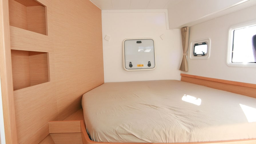 Photo #15 - Lagoon 42 - 4 + 2 cab. (Marianne) en Palma - 38869