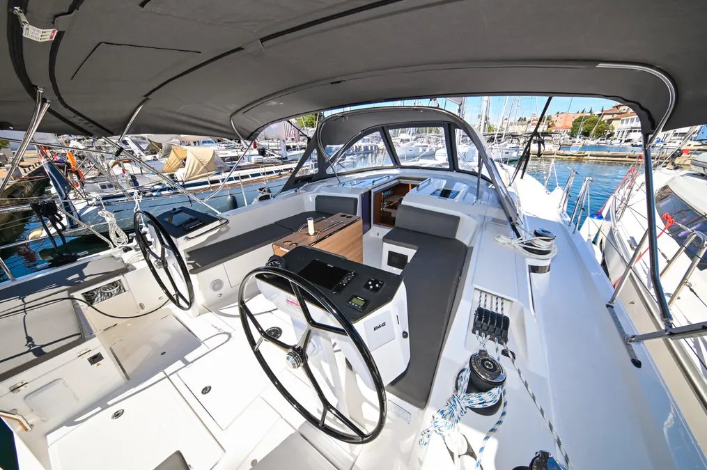 Bavaria C46 - 4 cab. — photo 4