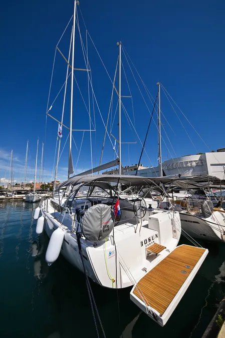 Bavaria C46 - 4 cab. — photo 8