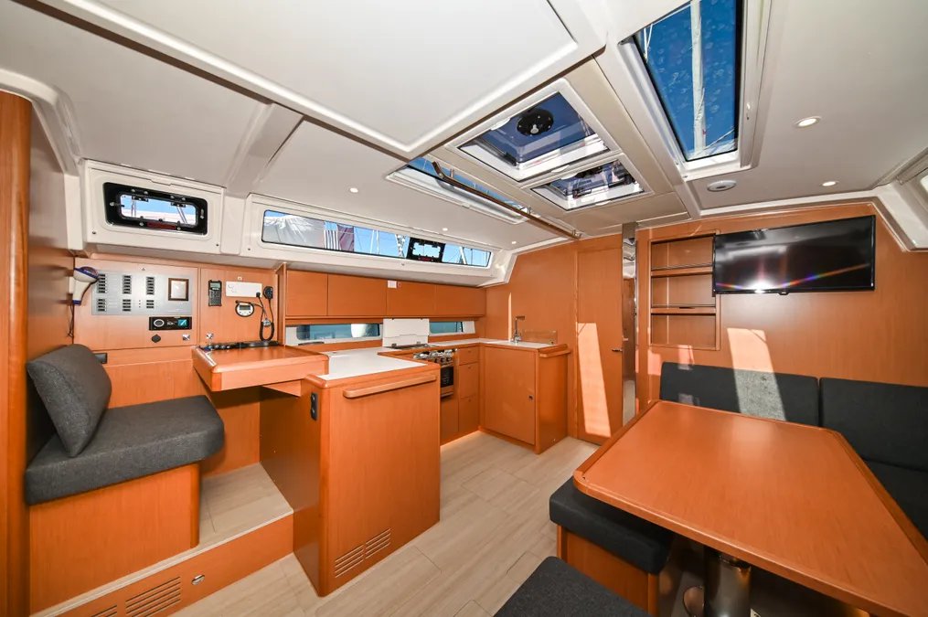 Bavaria C46 - 4 cab. — photo 16