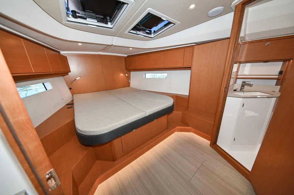 Bavaria C46 - 4 cab. — photo 24
