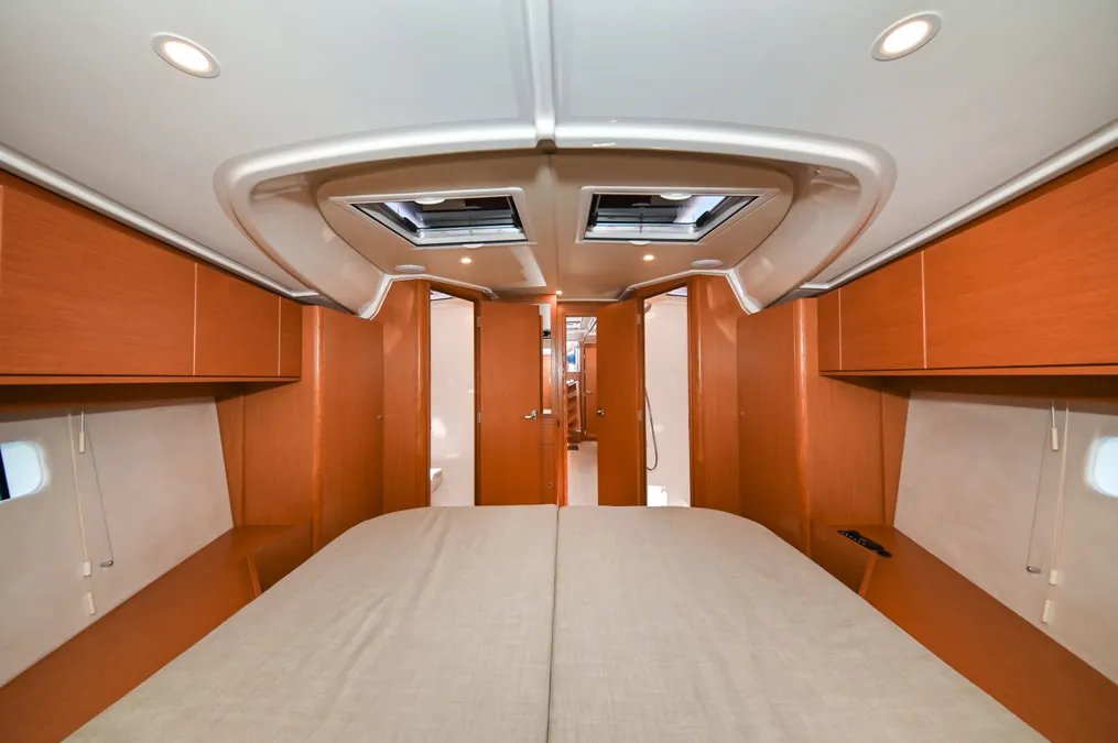 Bavaria C46 - 4 cab. — photo 25