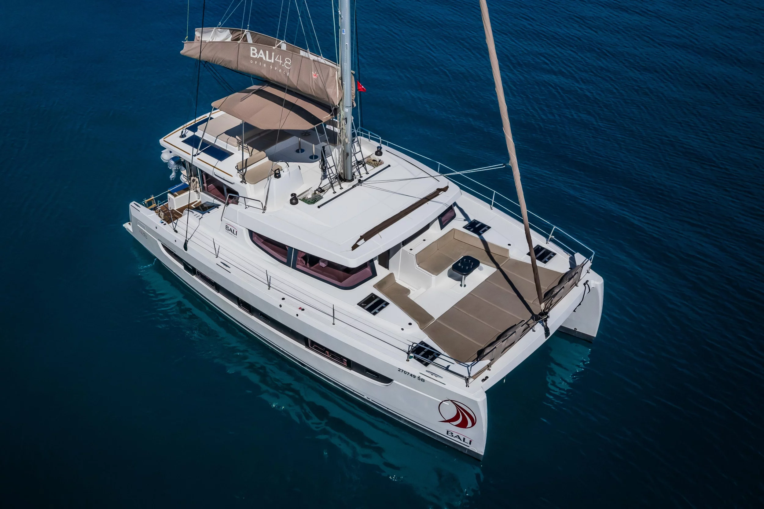 Bali 4.8 - 6 + 1 cab. (Esthera)  - 2