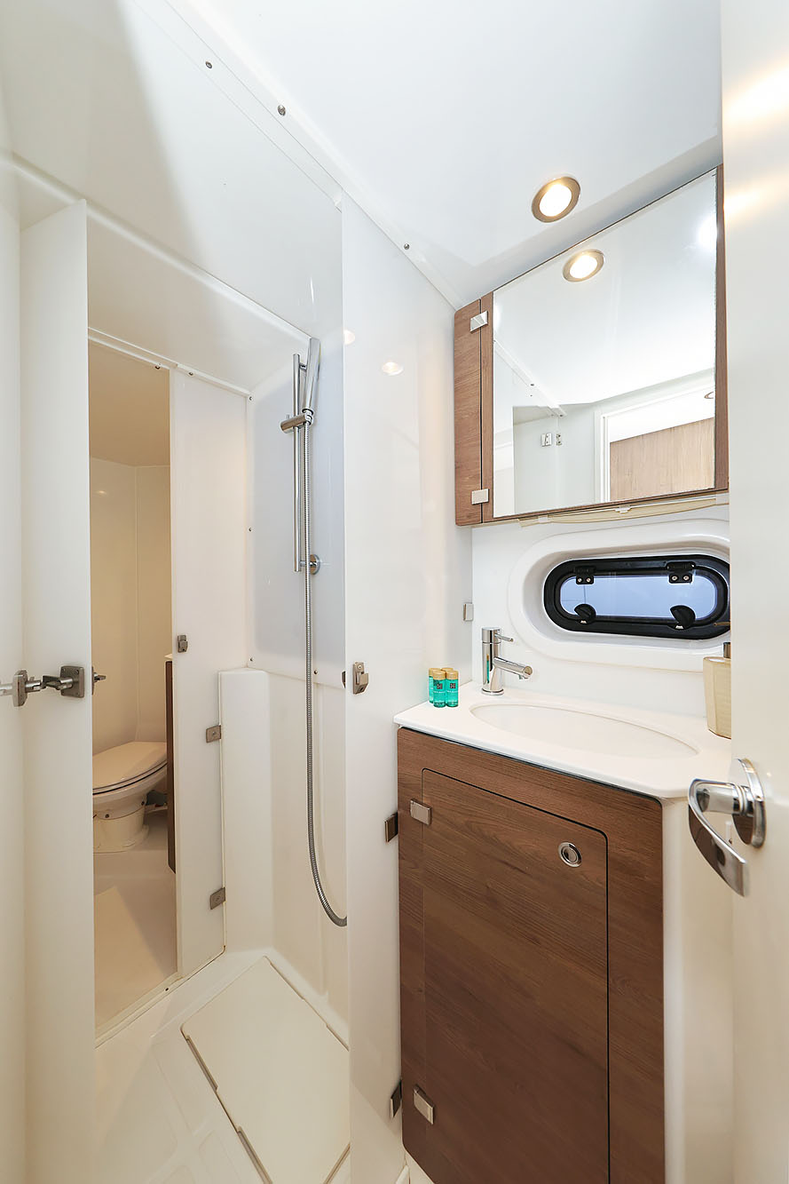 Bali 4.2 - 4 + 1 cab. — photo 25