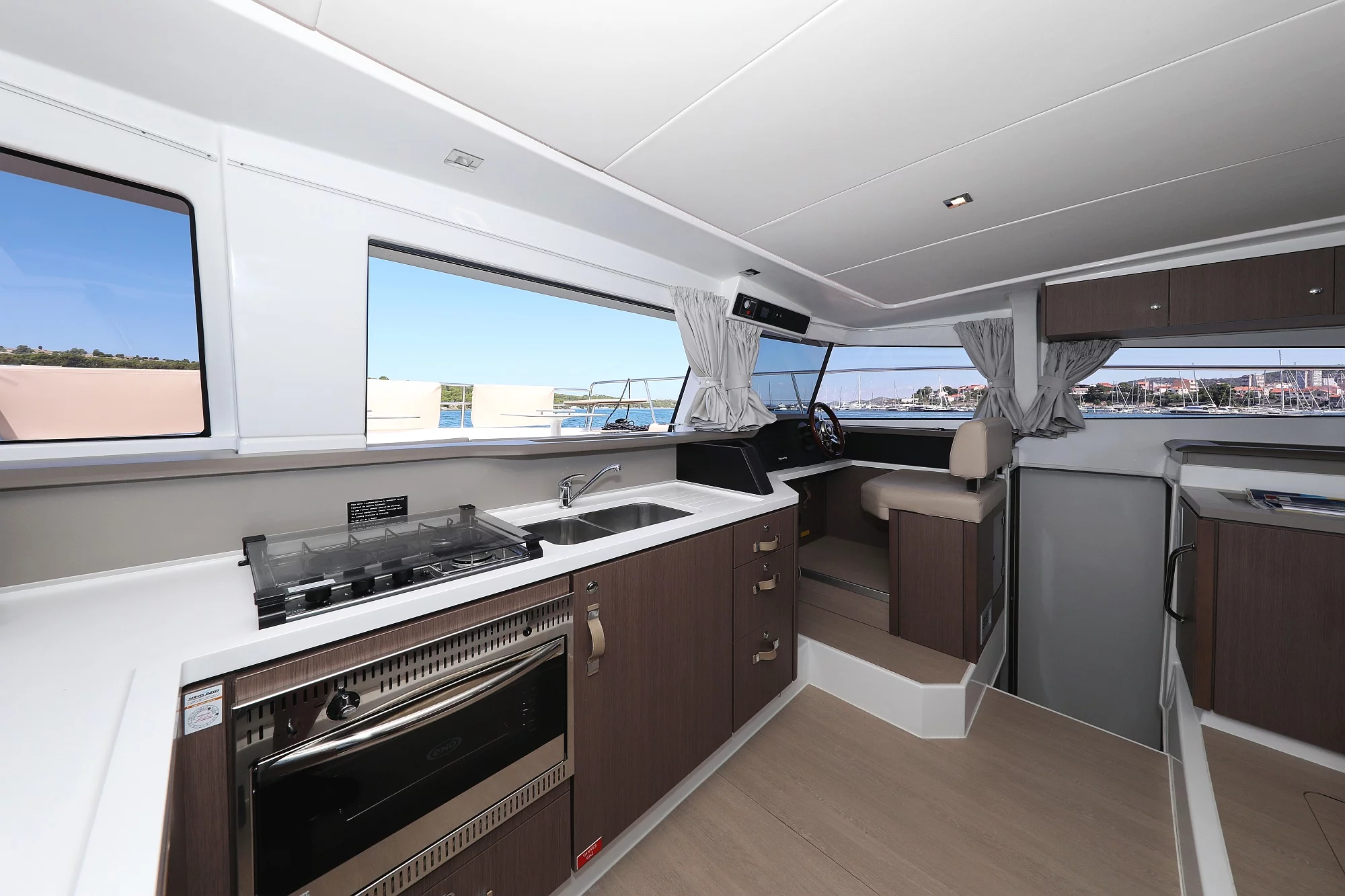 Bali 4.3 MY - 4 + 1 cab (Sierra)  - 13