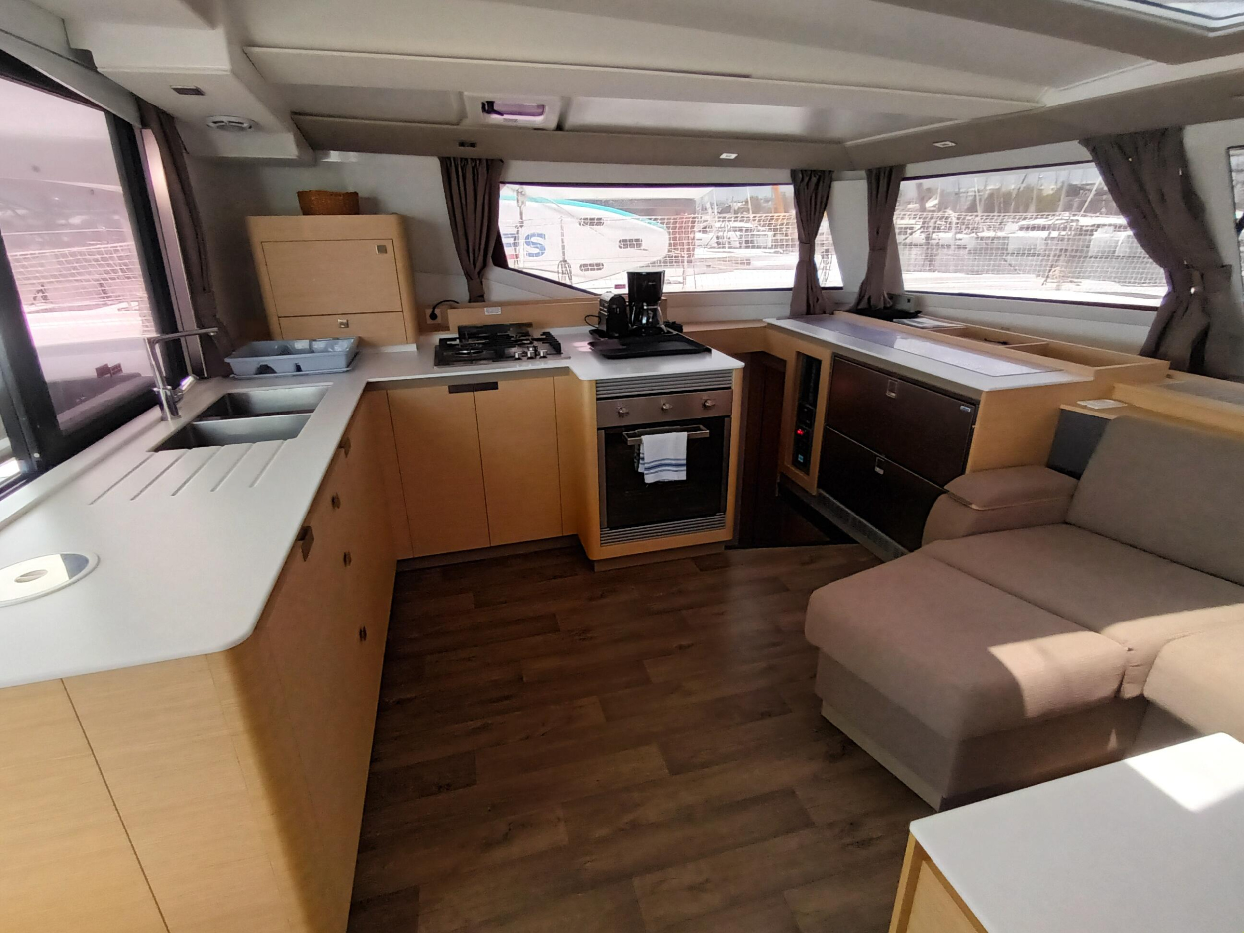 Photo #8 - Fountaine Pajot Tanna 47 - 5 + 1 cab. (Eros) in Atene - 38921
