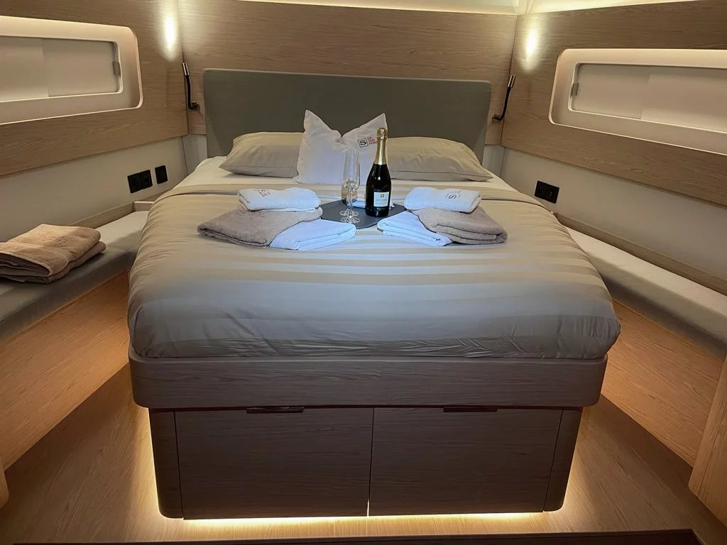 Oceanis Yacht 54 (White Bird)  - 36