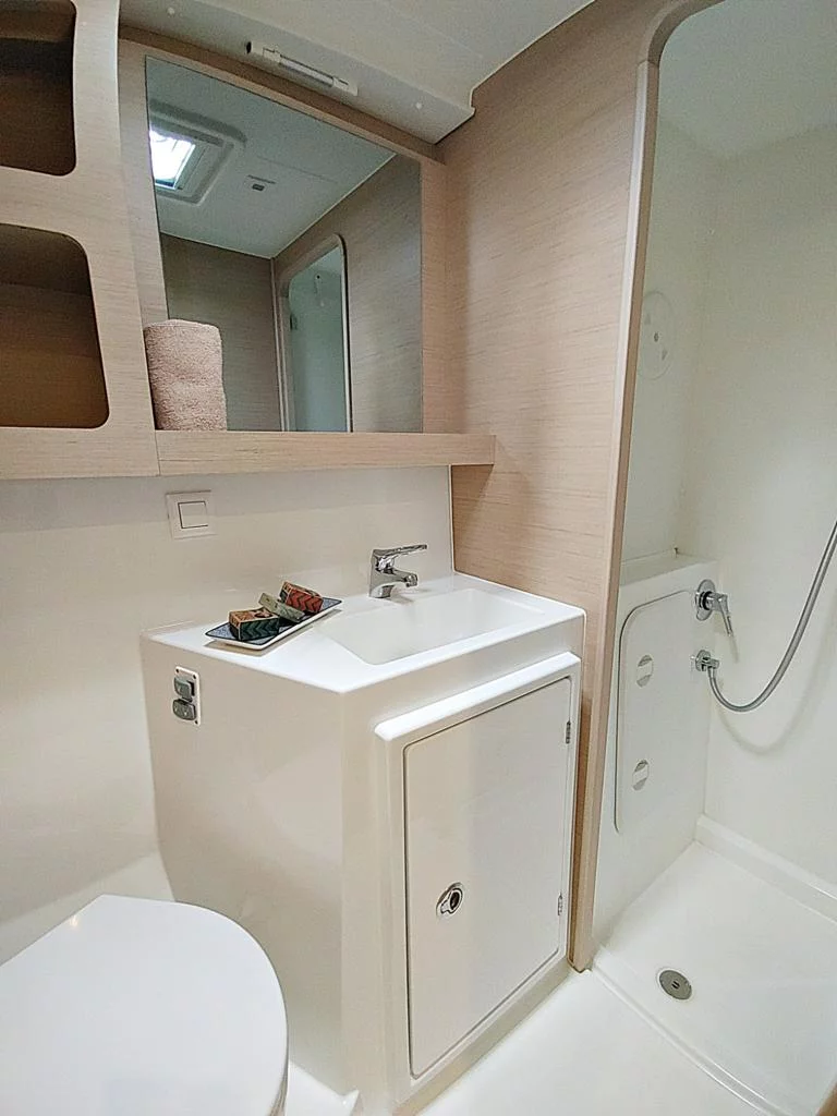 Lagoon 42 - 3 + 1 cab. (Ocean Pearl)  - 5