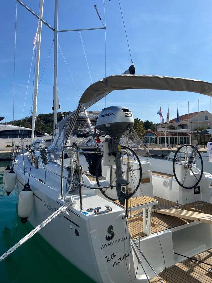 Oceanis 34.1 (Ka Nani)  - 7