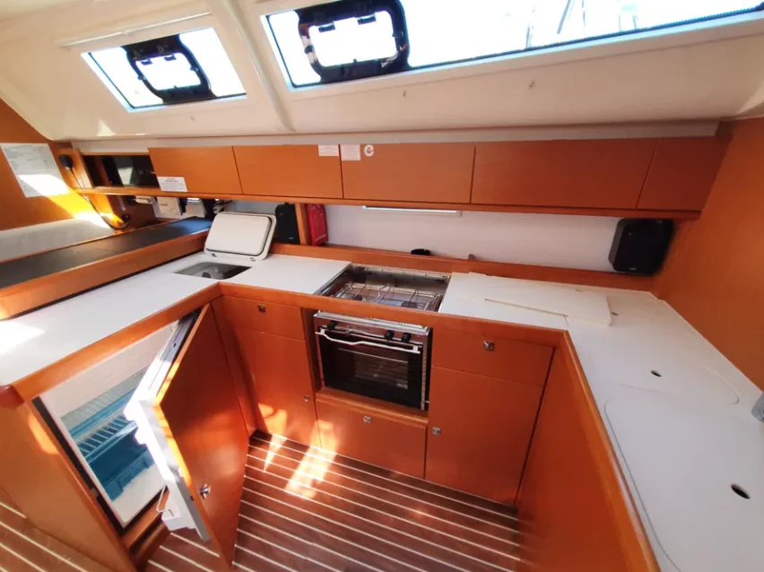 Bavaria Cruiser 51 (Salvia)  - 8