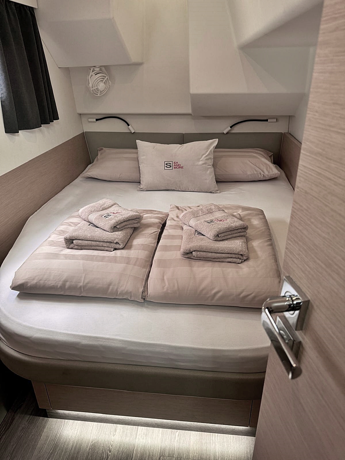 Photo #10 - Fountaine Pajot MY 37 (Thunderball) in Rogoznica - 38949