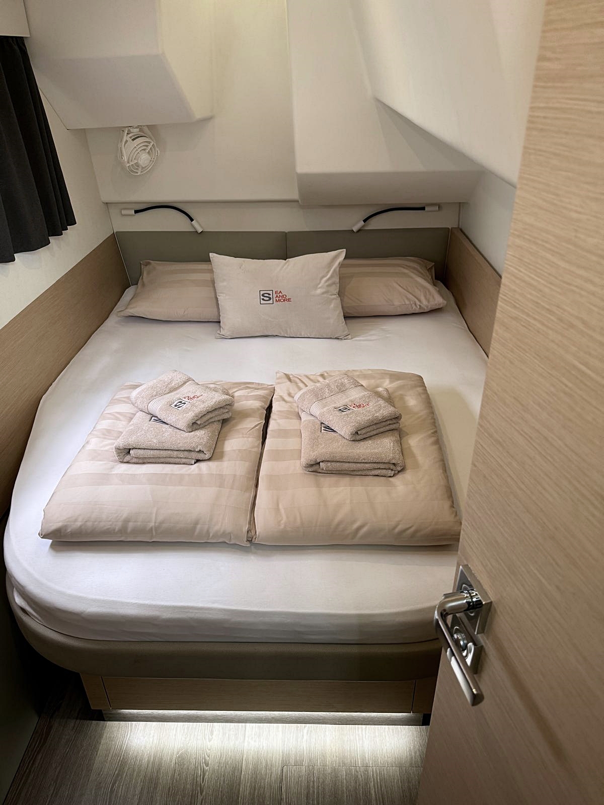 Photo #11 - Fountaine Pajot MY 37 (Thunderball) in Rogoznica - 38949