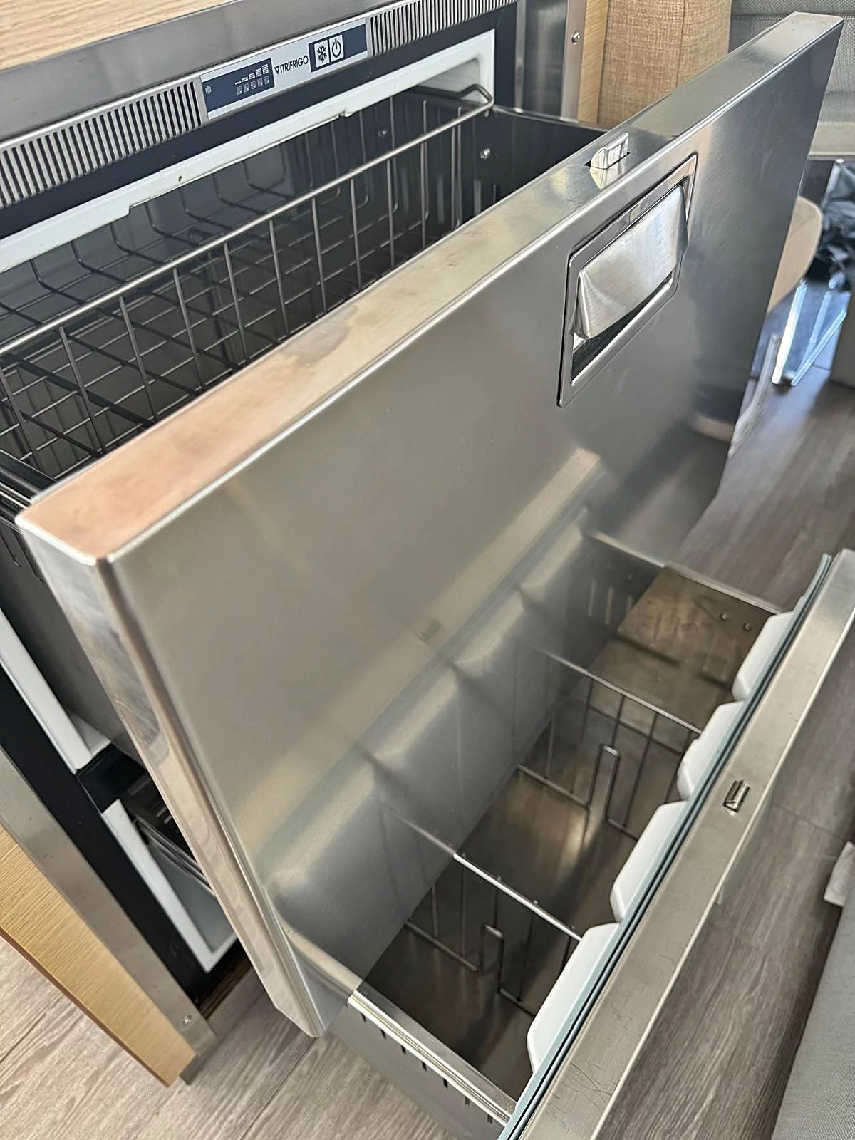 Fountaine Pajot MY 37 (Thunderball)  - 13