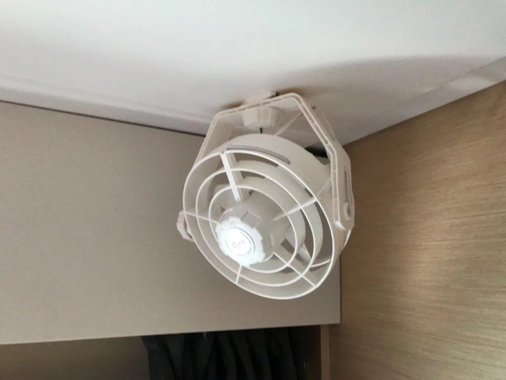 Fountaine Pajot MY 37 (Thunderball)  - 38