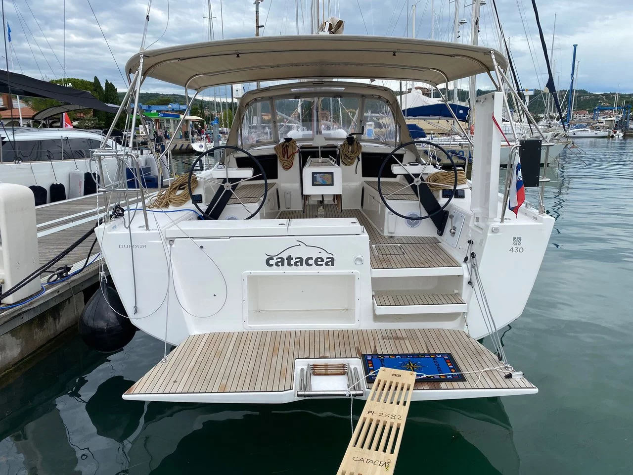 Dufour 430 (Catacea)  - 4