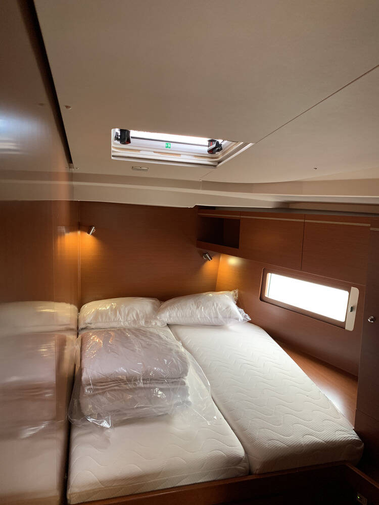 Oceanis 51.1 — photo 19