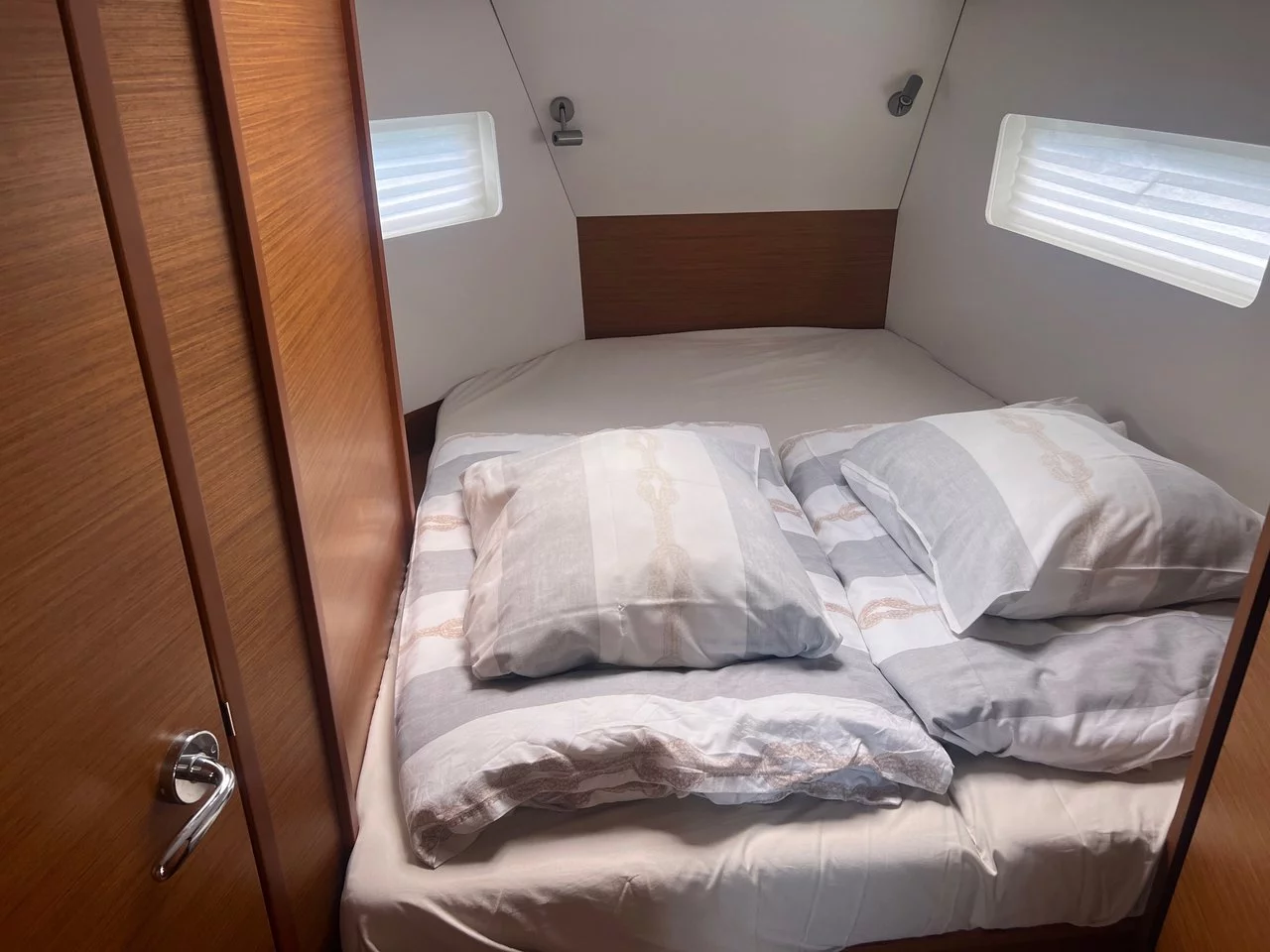 Sun Odyssey 380 (Princess Lara)  - 8