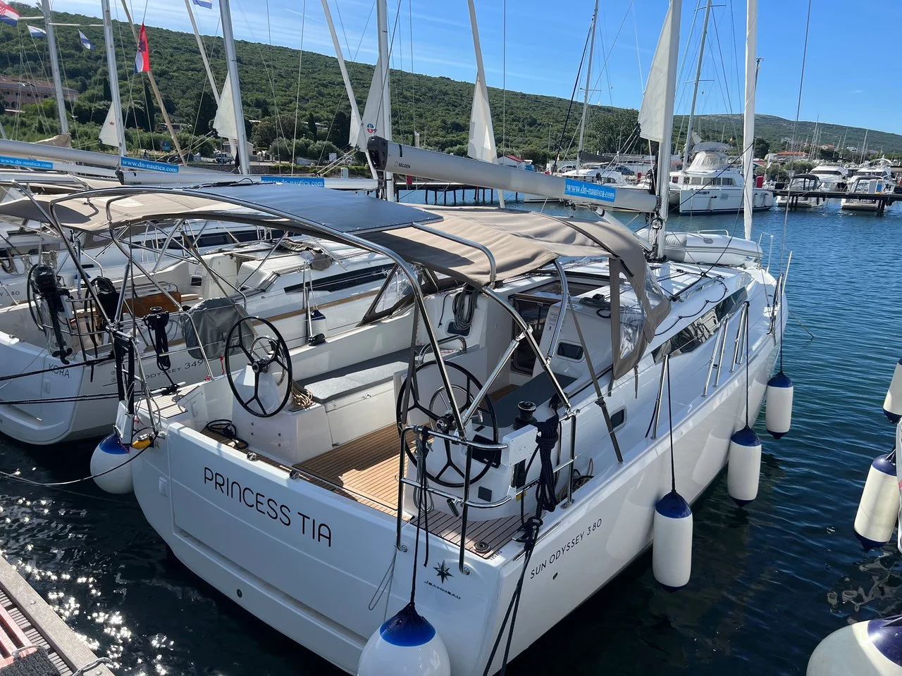 Sun Odyssey 380 (Princess Tia)  - 0