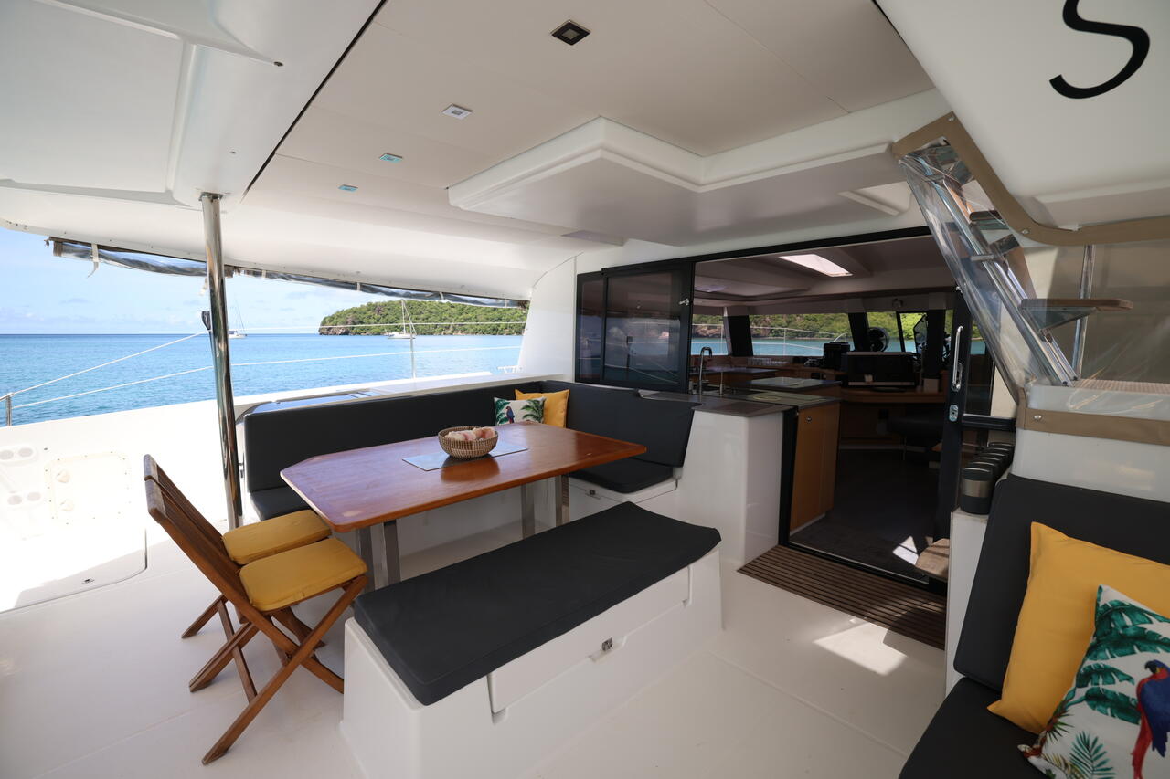 Photo #7 - Fountaine Pajot Saba 50 - 5 + 2 cab. (Purpose) in Port de Plaisance - 38985