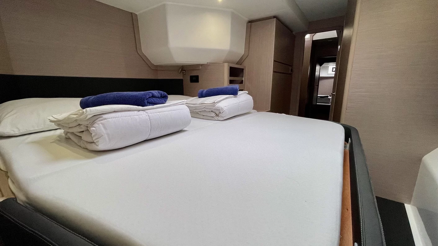 Dufour 48 Catamaran - 5 + 1 cab. (Mojito)  - 26
