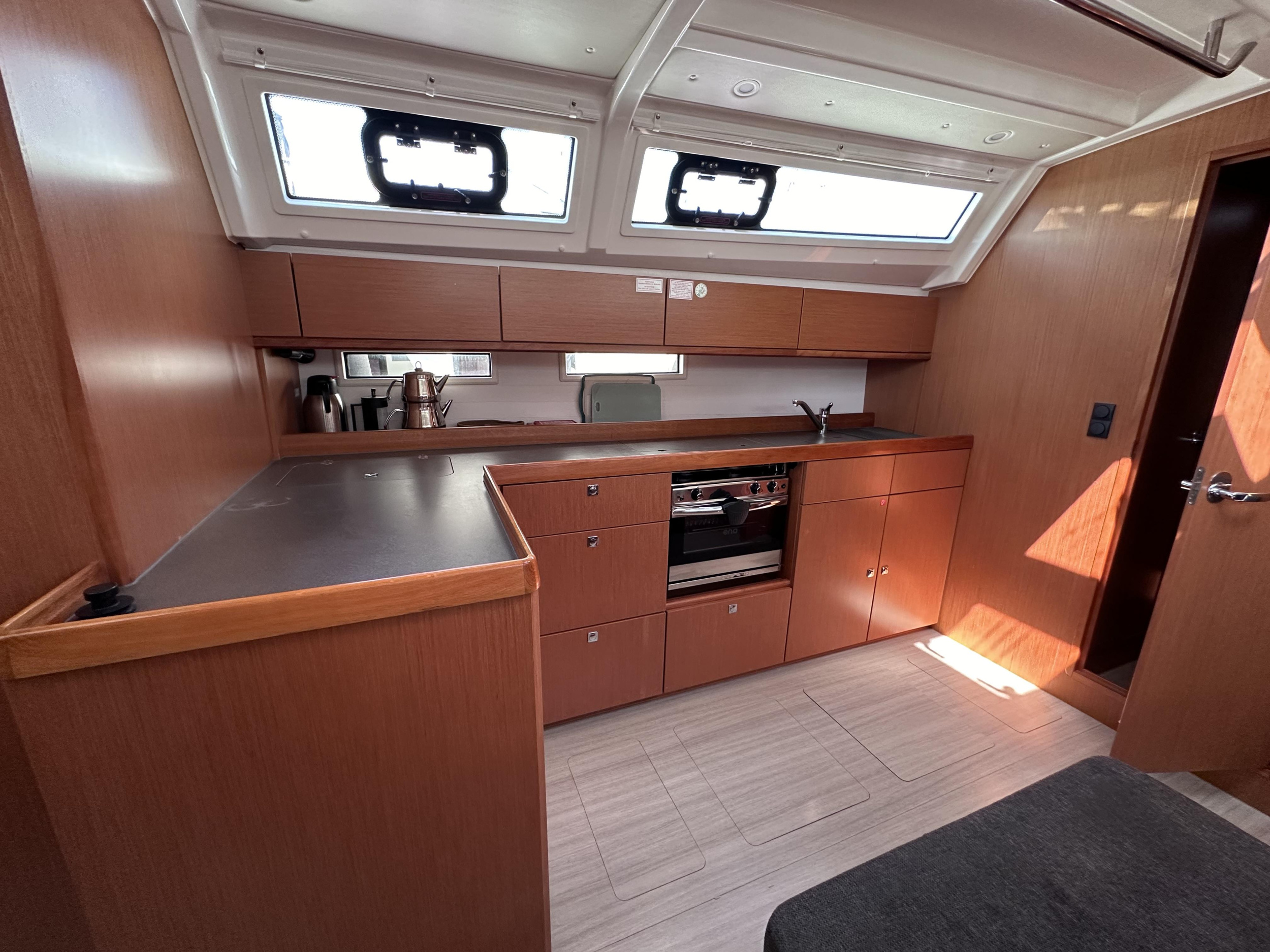 Photo #8 - Bavaria Cruiser 46 - 4 cab. (Sail Venus) in Fethiye - 39013
