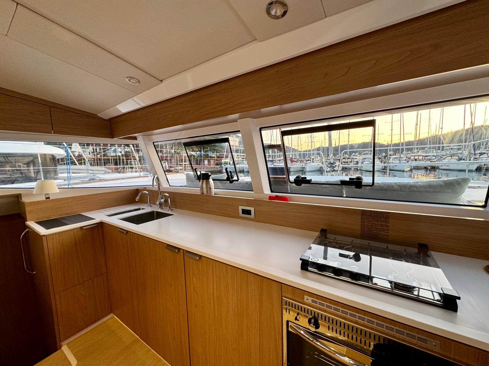 Photo #10 - Bali Catsmart - 4 cab. (Sail Dorado) en Fethiye - 39019