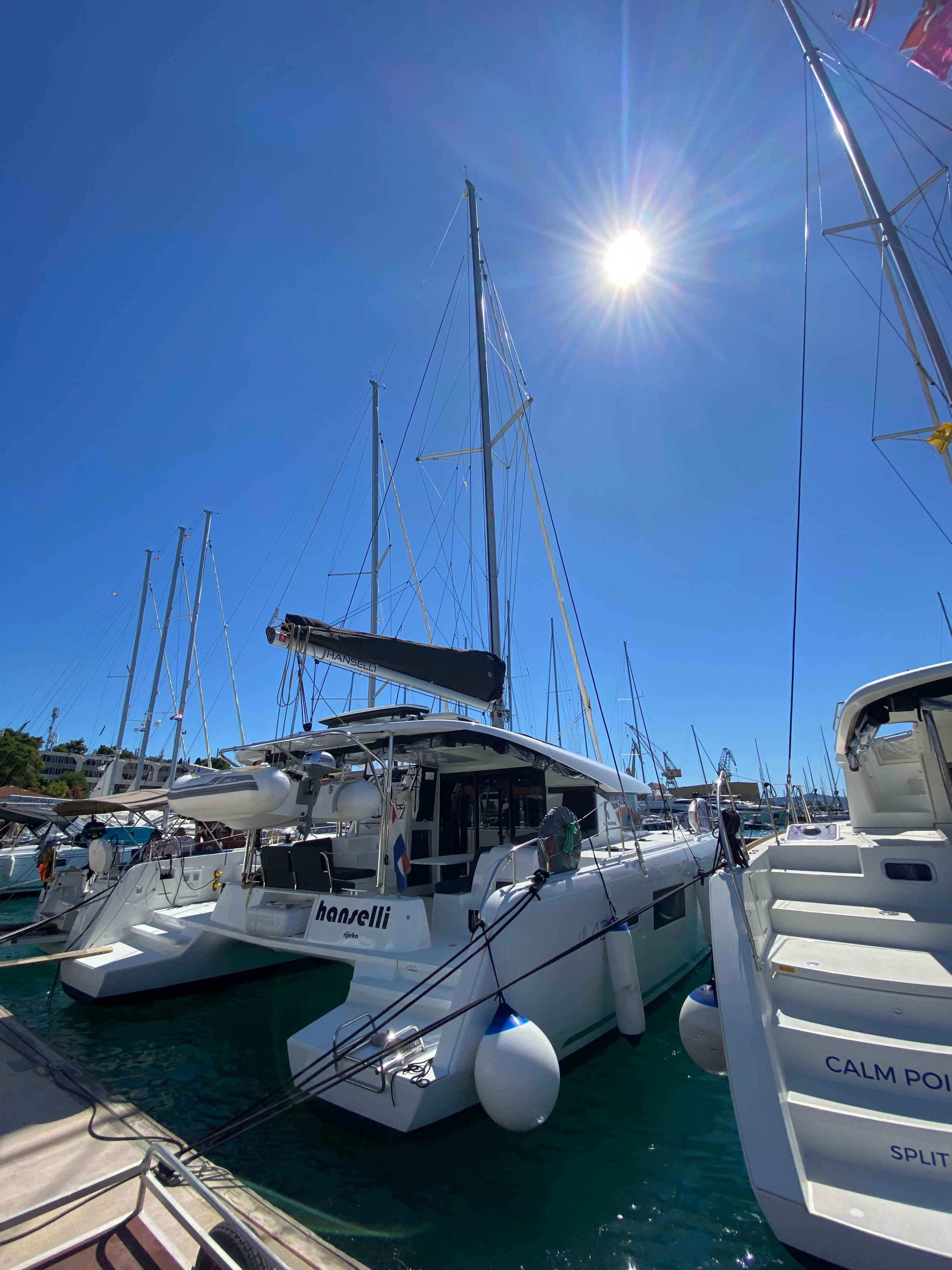 Photo #19 - Lagoon 42 - 4 + 2 cab. (Hanselli) in Trogir - 39021