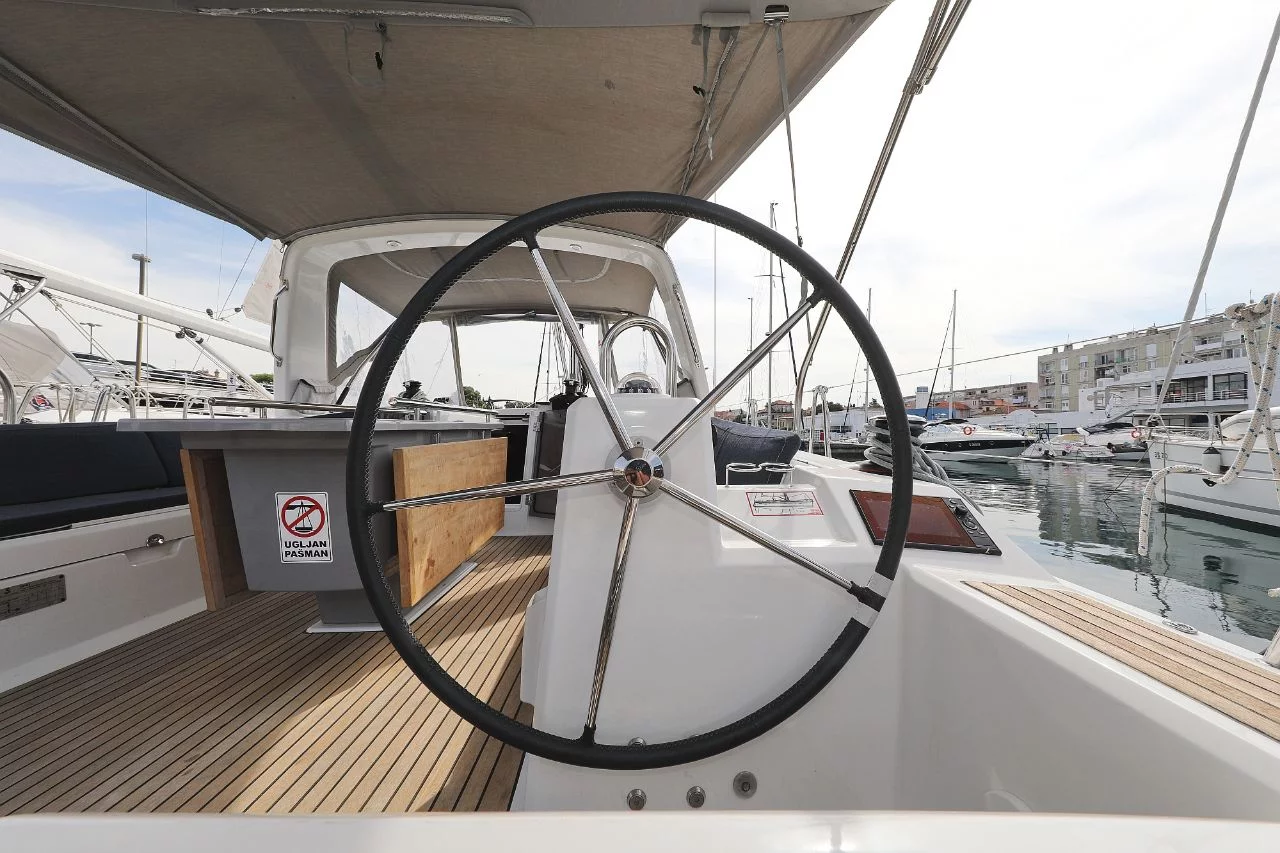 Oceanis 41.1 (Seven)  - 25