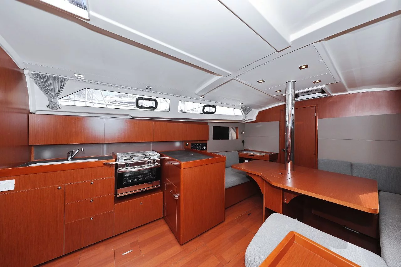 Oceanis 41.1 (Seven)  - 4