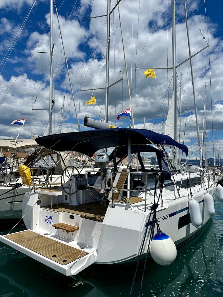 Photo #3 - Bavaria C38 (Surf Point) in Trogir - 39103