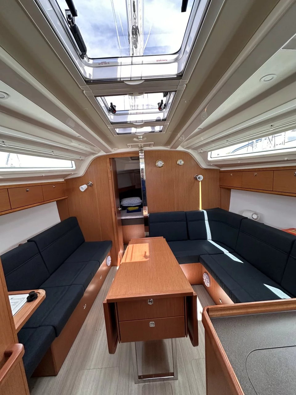 Bavaria Cruiser 37 - 3 cab. (Crypto)  - 5