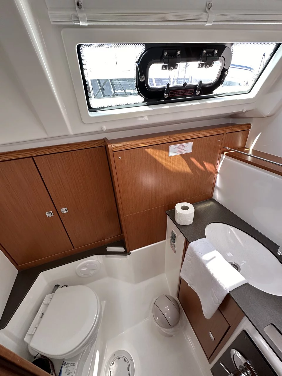 Bavaria Cruiser 37 - 3 cab. (Crypto)  - 11