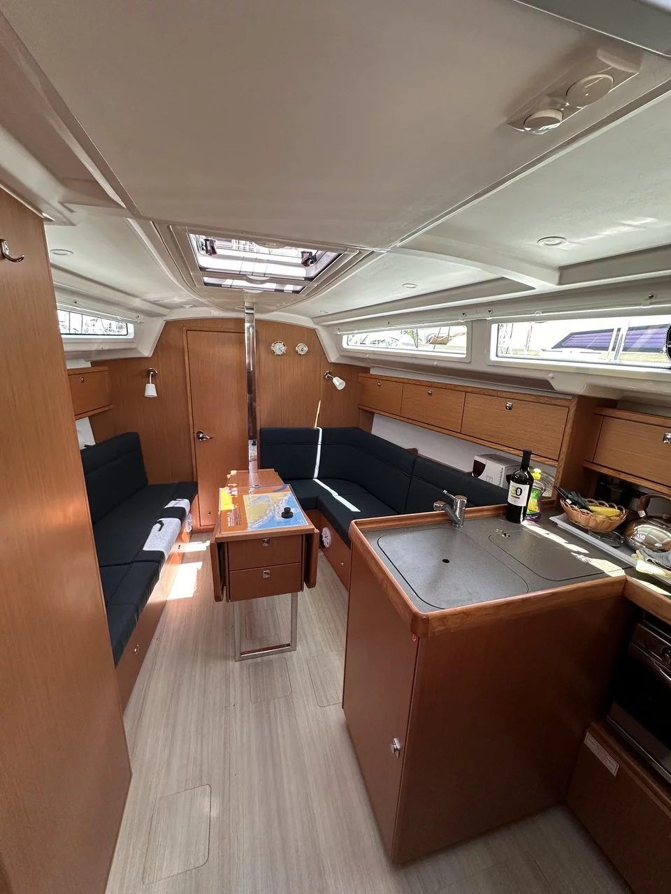 Bavaria Cruiser 34 (Ziggy)  - 4