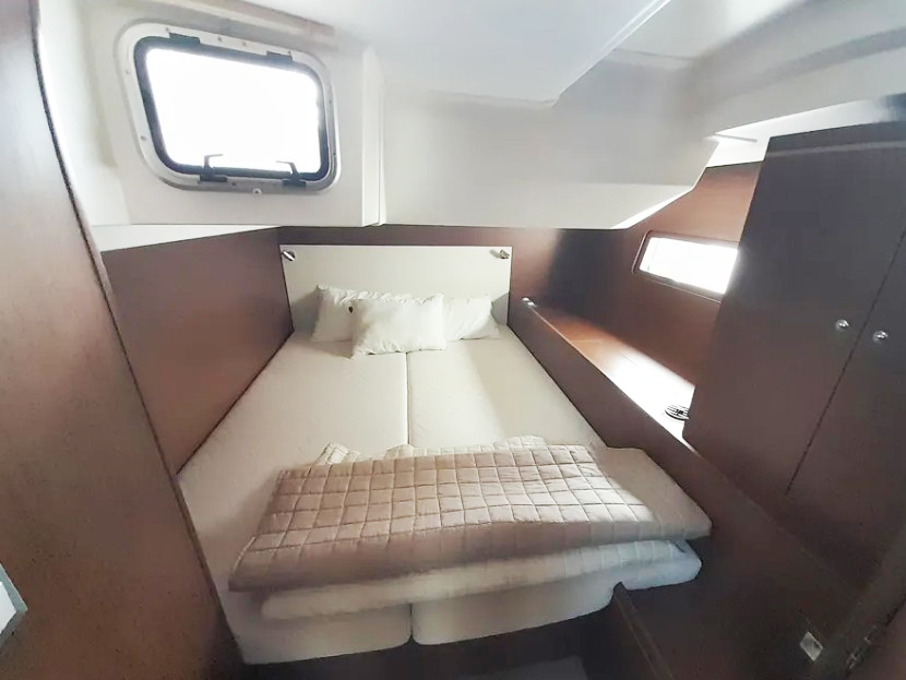 Oceanis 51.1 - 4 + 1 cab. — photo 8