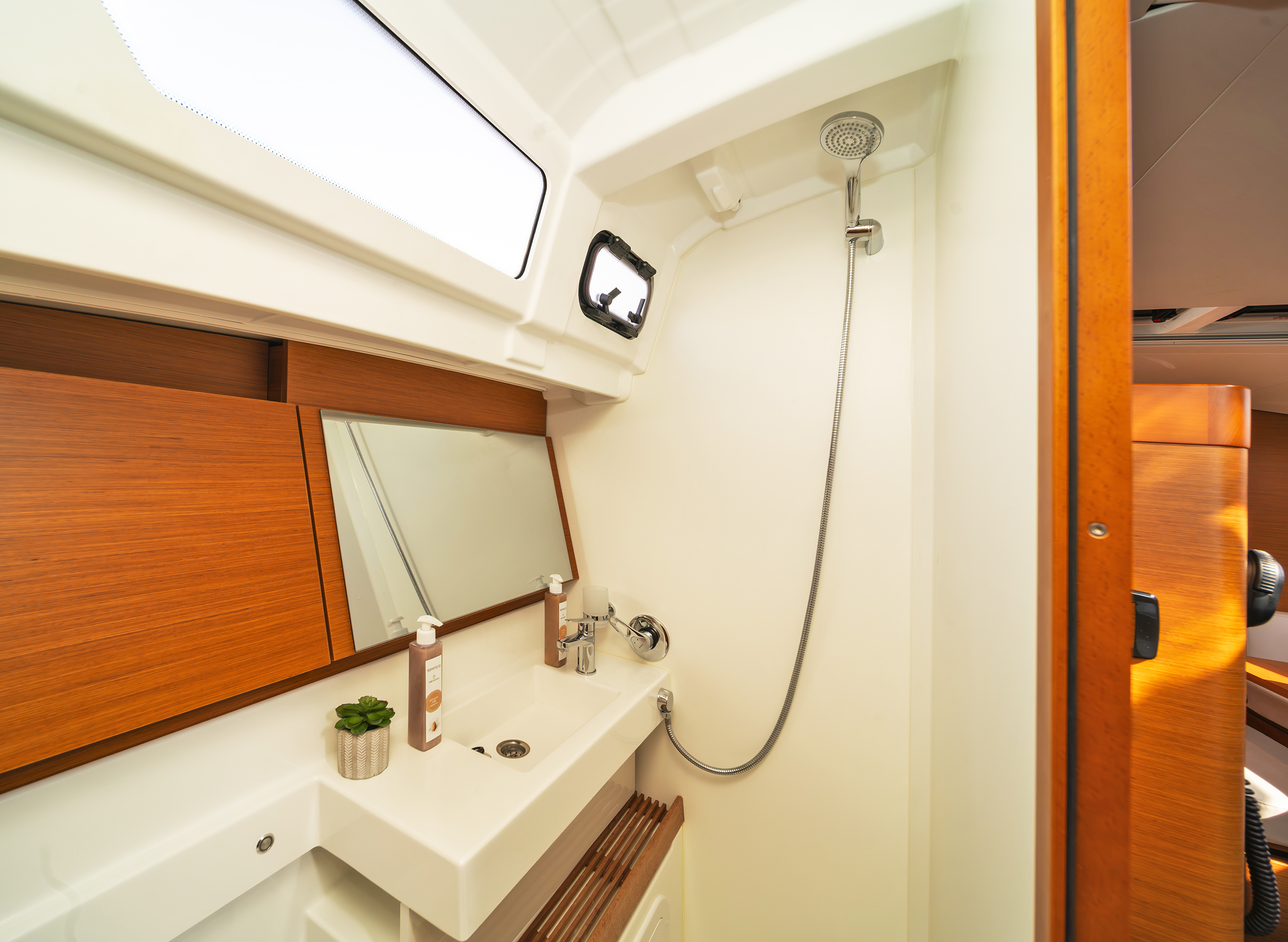 Sun Odyssey 490 - 4 + 1 cab. — photo 14
