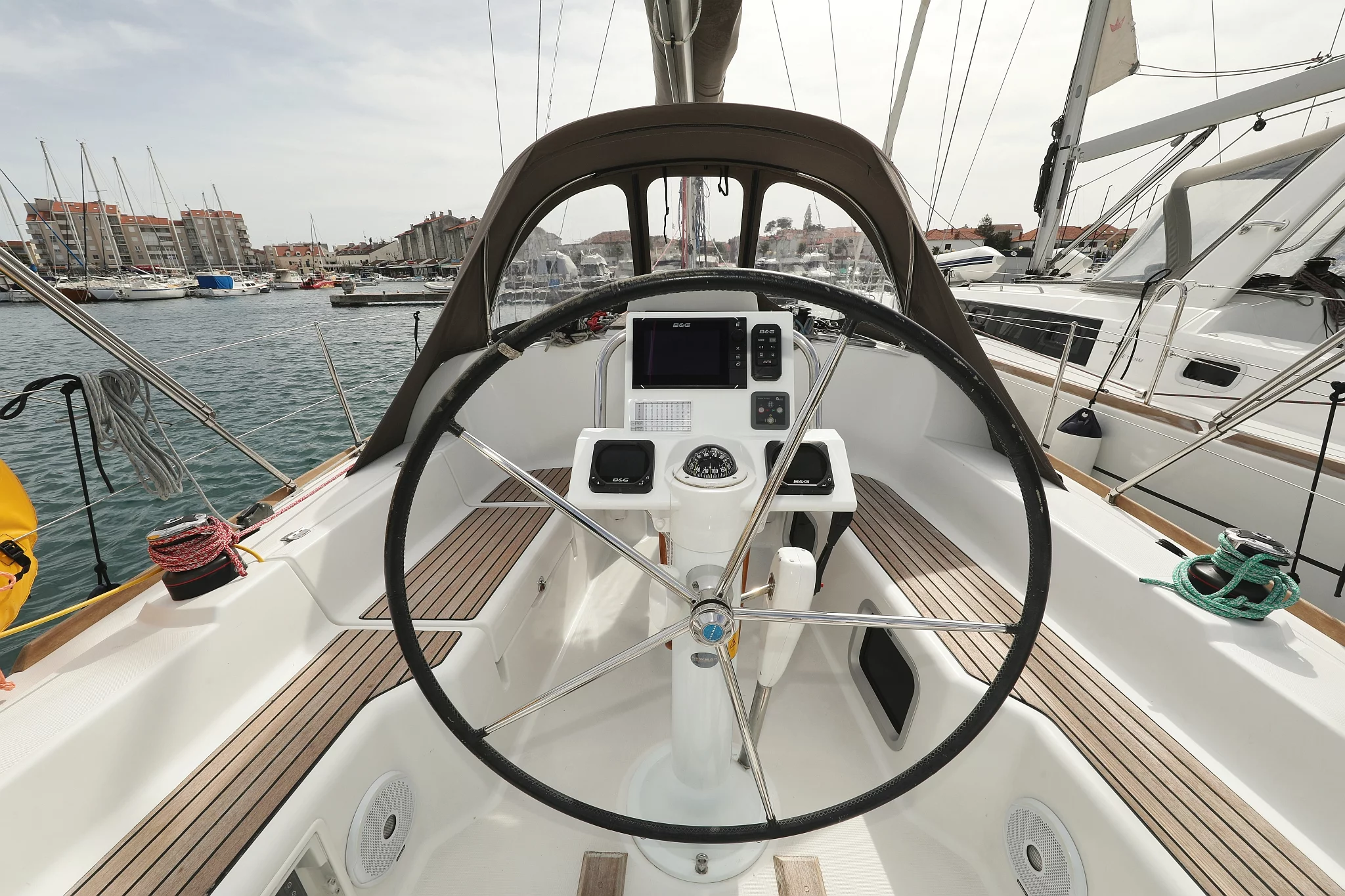 Sun Odyssey 33i (Cosma)  - 3