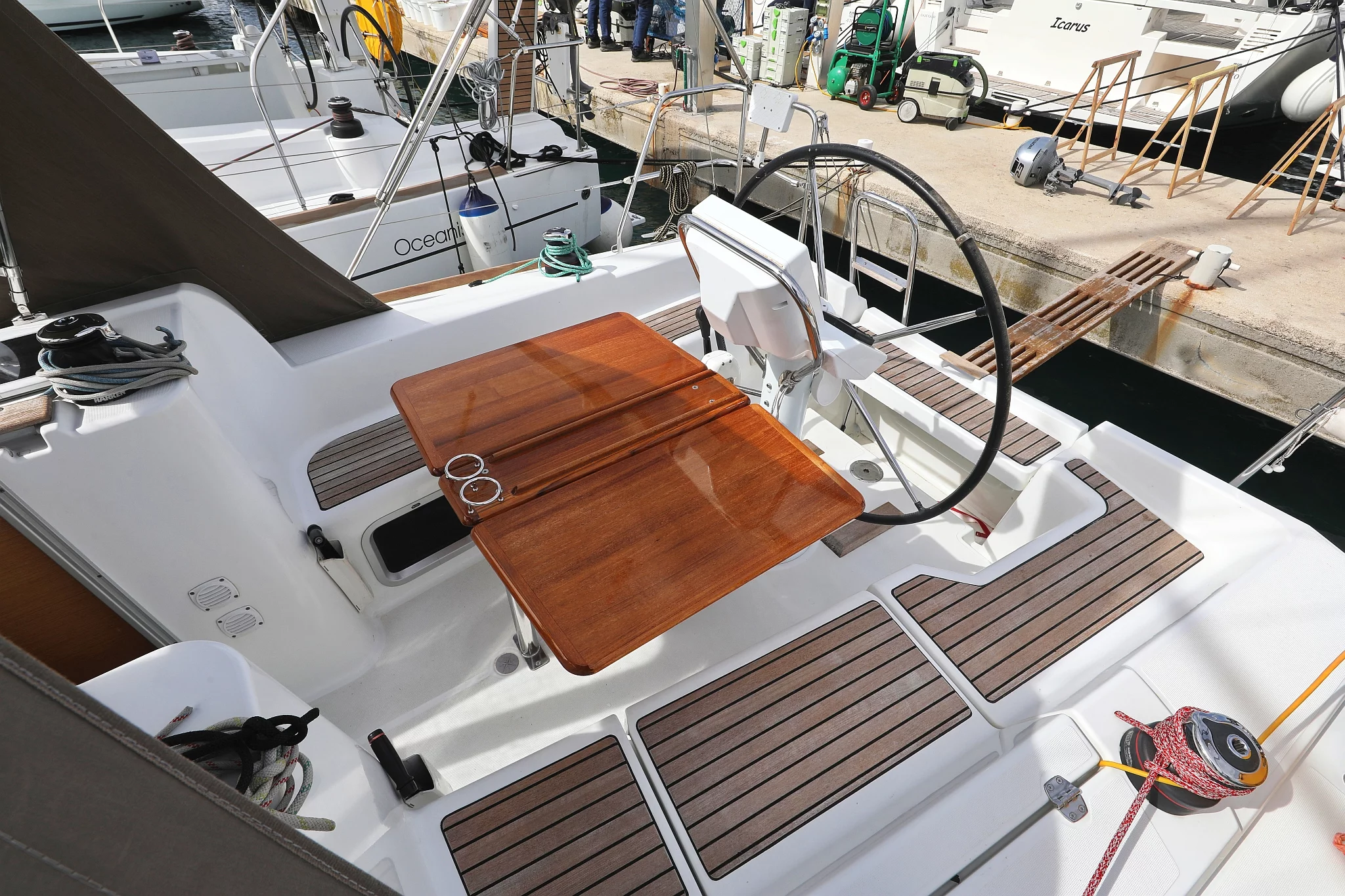 Sun Odyssey 33i (Cosma)  - 5
