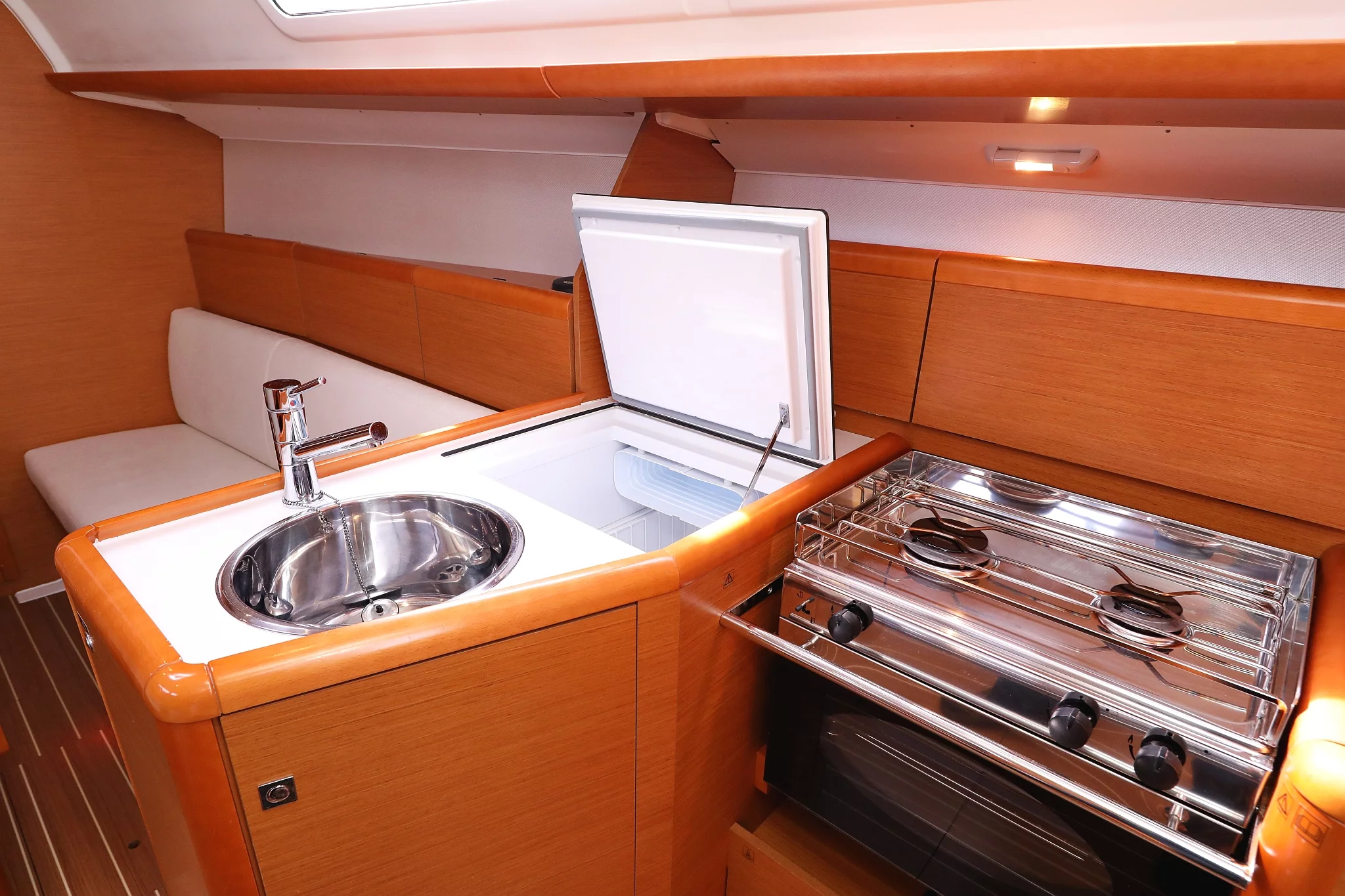 Sun Odyssey 33i (Cosma)  - 32