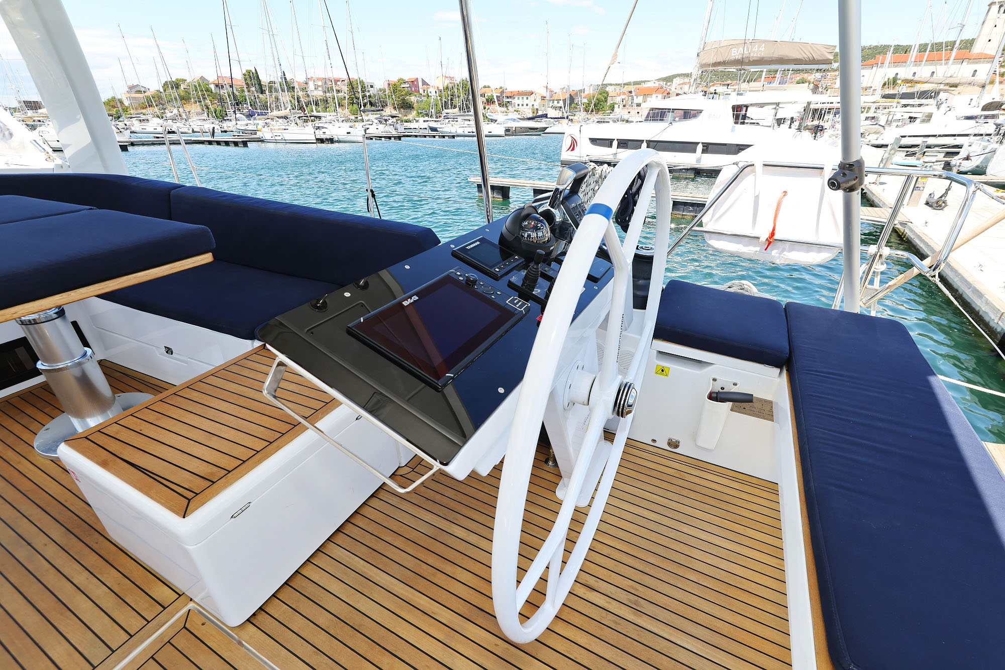 Hanse 510 - 3 + 1 cab. — photo 9