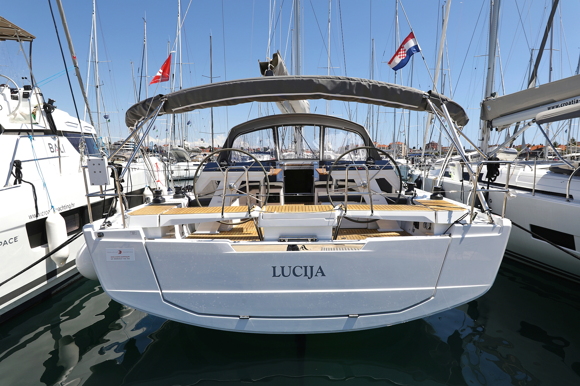 Photo #3 - Hanse 460 - 4 cab. (Lucija - OW) in Biograd - 39180