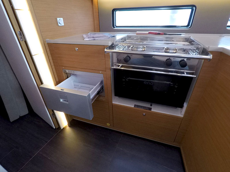 Dufour 41 - 3 cab. — photo 16