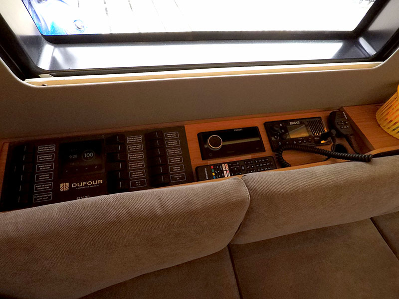 Dufour 41 - 3 cab. — photo 18