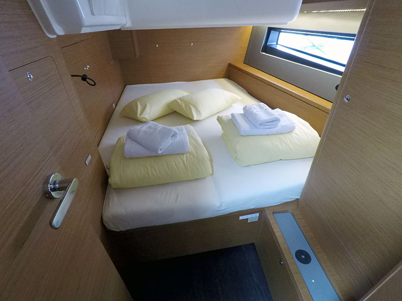 Dufour 41 - 3 cab. — photo 19